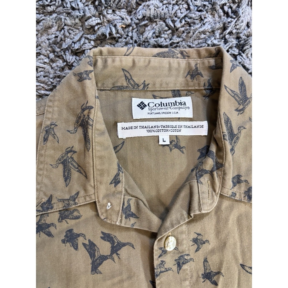 VTG COLUMBIA Shirt NOVELTY PRINT 100% COTTON FLYING GEESE BUTTON-UP. Size: Large